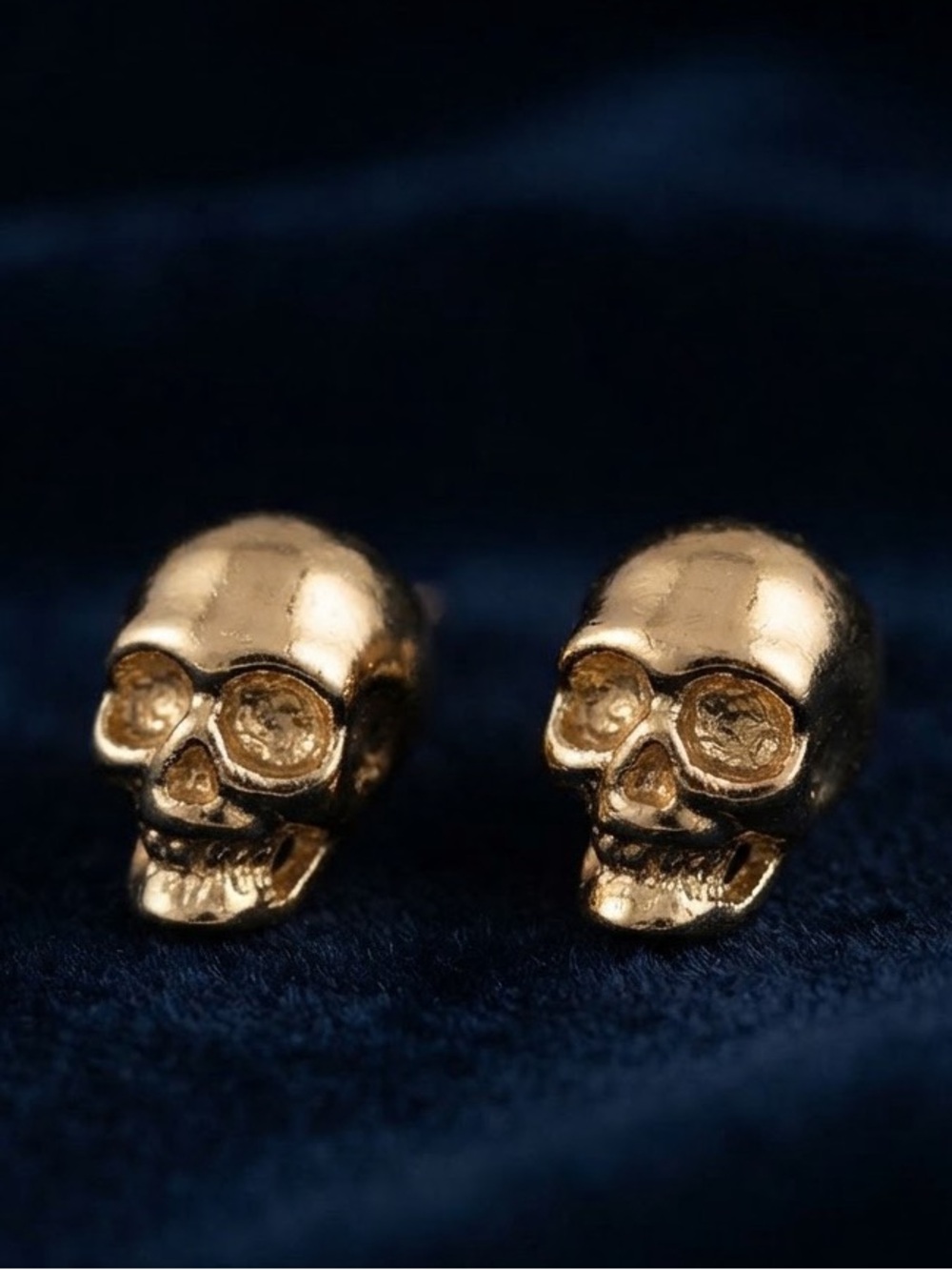 Solid Gold Tone Skull Stud Earrings